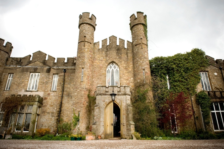 Airbnb castle