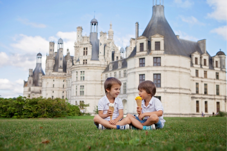 france-chambord-loire-children