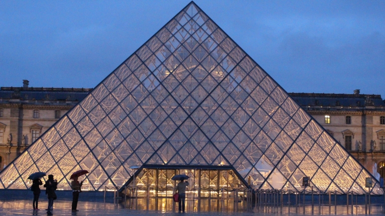 france-paris-louvre-outside-resized