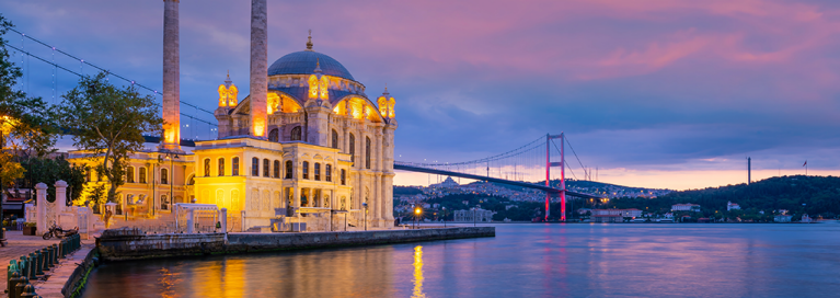 mastheaqd-turkey-istanbul-mosque-at-a-river-sunset