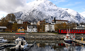 norway-scenic-train-rauma-line