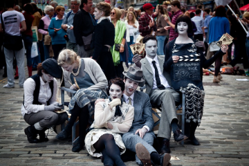 scotland-edinburgh-fringe-festival-performers